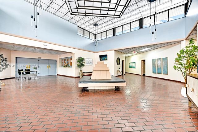 1101 Colony Point Cir 422, Pembroke Pines, FL 33026