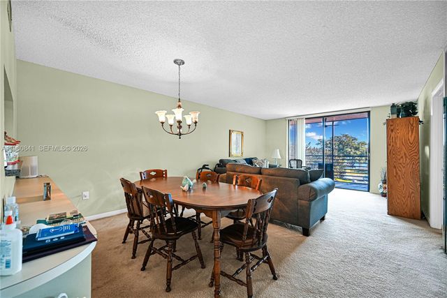 1101 Colony Point Cir 422, Pembroke Pines, FL 33026