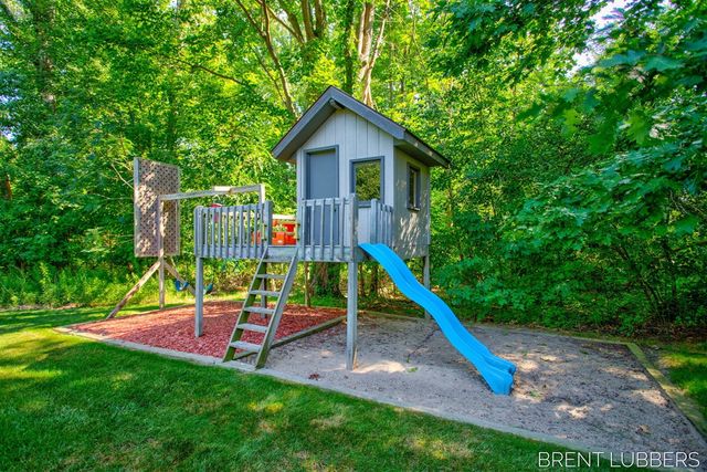 9774 68th Avenue, Allendale, MI 49401