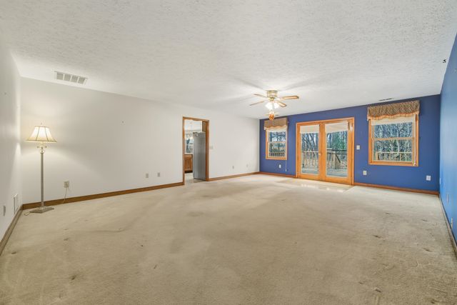 948 BATTLEFIELD BLUFF DR, New Market, VA 22844