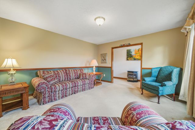 948 BATTLEFIELD BLUFF DR, New Market, VA 22844