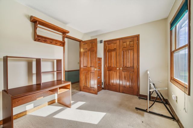 948 BATTLEFIELD BLUFF DR, New Market, VA 22844