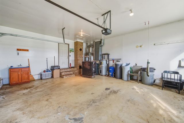 948 BATTLEFIELD BLUFF DR, New Market, VA 22844