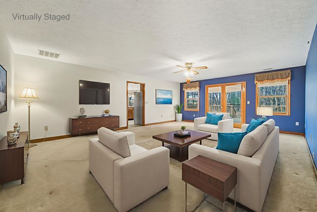 948 BATTLEFIELD BLUFF DR, New Market, VA 22844