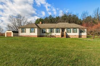 948 BATTLEFIELD BLUFF DR, New Market, VA 22844