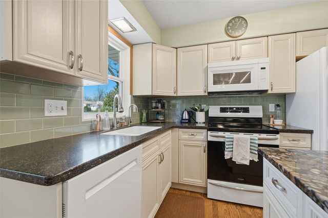 263 Larick Drive, Marion, IA 52302