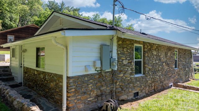 65 McDowell Street, Old Fort, NC 28762