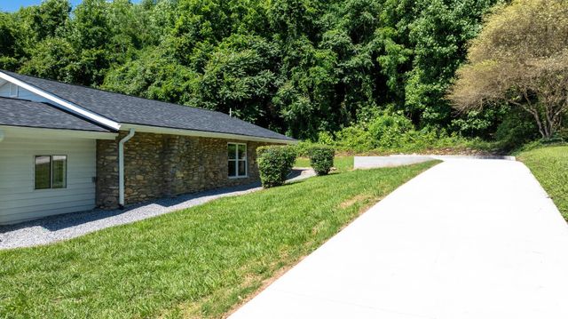 65 McDowell Street, Old Fort, NC 28762
