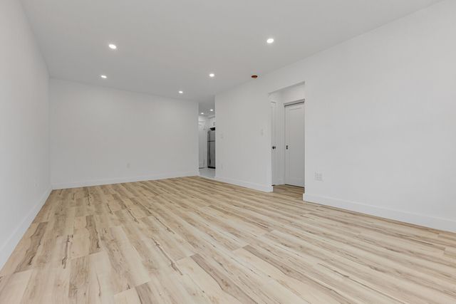 6714 108th St Apt 6D, New York City, NY 11375