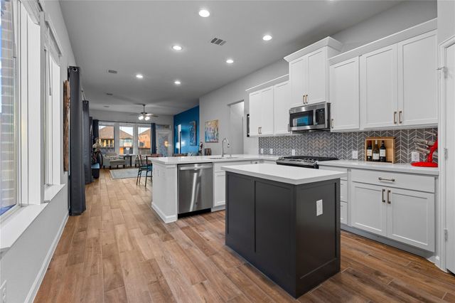 138 Reef Band DR, Kyle, TX 78640