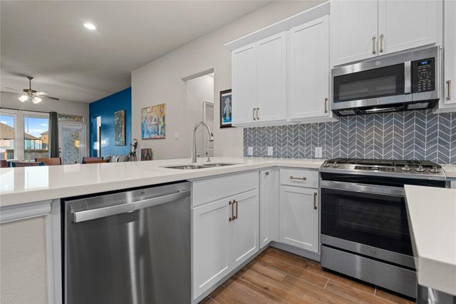 138 Reef Band DR, Kyle, TX 78640