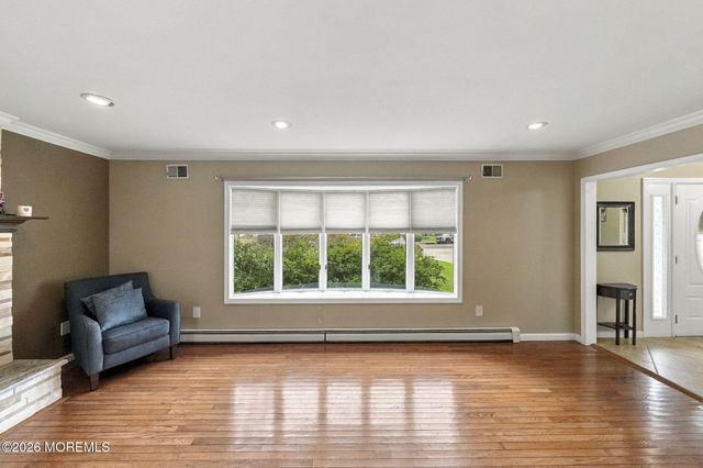 253 Constitution Avenue, Toms River, NJ 08753