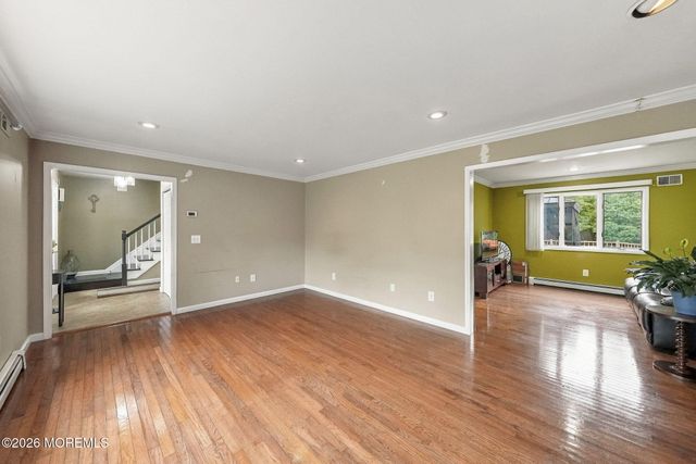 253 Constitution Avenue, Toms River, NJ 08753