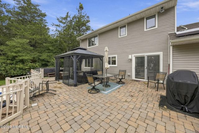 253 Constitution Avenue, Toms River, NJ 08753