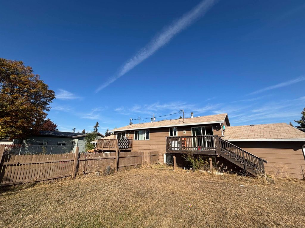 11002 E 10TH Ave, Spokane, WA 99206 photo 2