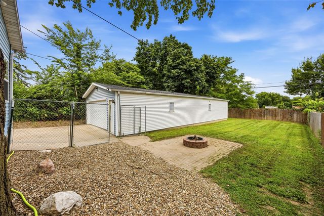 516 Forest Drive Drive SE, Cedar Rapids, IA 52403