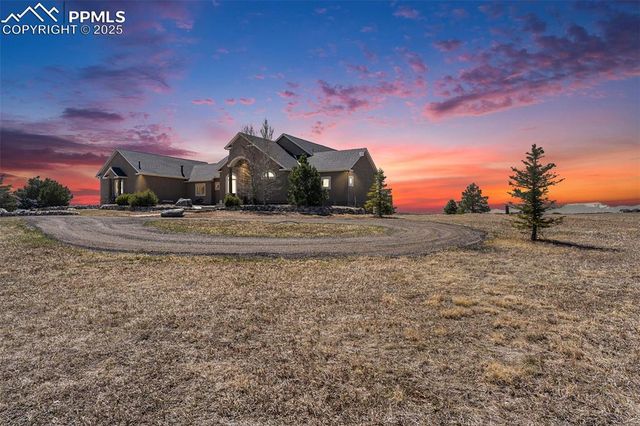 5771 Windridge Point, Colorado Springs, CO 80908