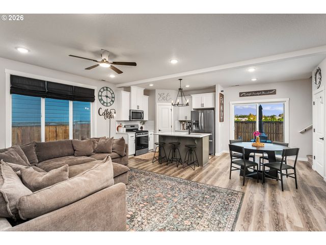 4945 CONSTELLATION Ave, Salem, OR 97305