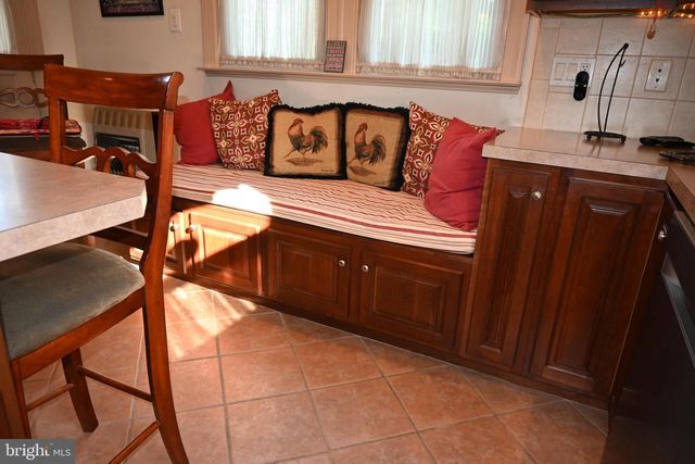 2420 ALLENTOWN RD, Quakertown, PA 18951