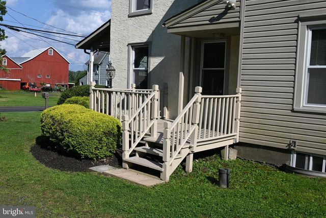 2420 ALLENTOWN RD, Quakertown, PA 18951