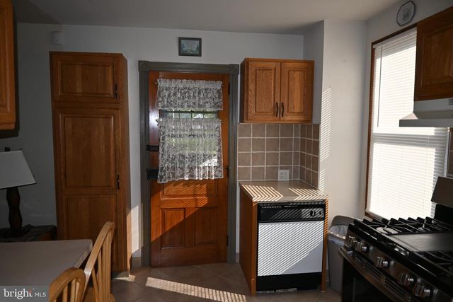2420 ALLENTOWN RD, Quakertown, PA 18951