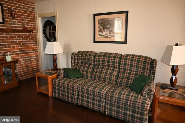 2420 ALLENTOWN RD, Quakertown, PA 18951
