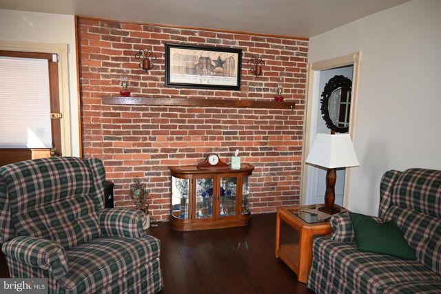 2420 ALLENTOWN RD, Quakertown, PA 18951