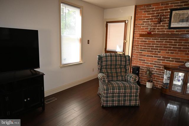 2420 ALLENTOWN RD, Quakertown, PA 18951