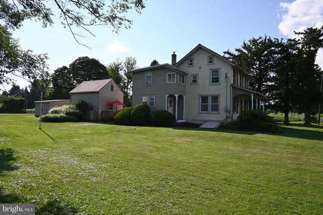 2420 ALLENTOWN RD, Quakertown, PA 18951