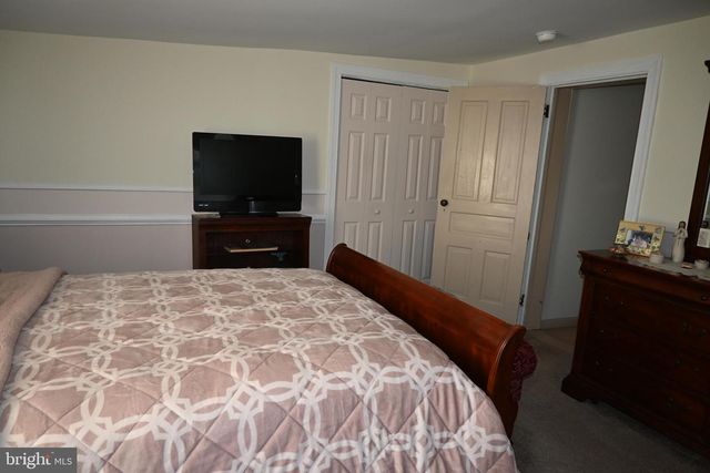 2420 ALLENTOWN RD, Quakertown, PA 18951