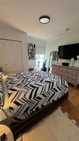 4713 NW 7th St 205-1, Miami, FL 33126