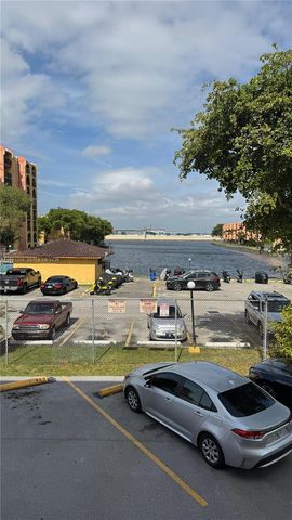 4713 NW 7th St 205-1, Miami, FL 33126