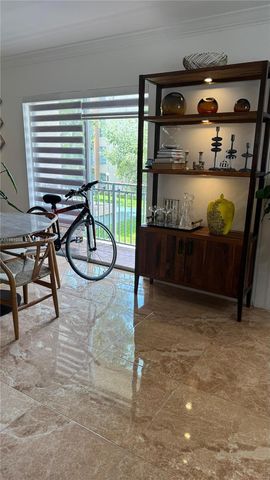 4713 NW 7th St 205-1, Miami, FL 33126