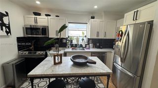 4713 NW 7th St 205-1, Miami, FL 33126