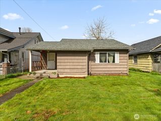 333 22nd Avenue, Longview, WA 98632
