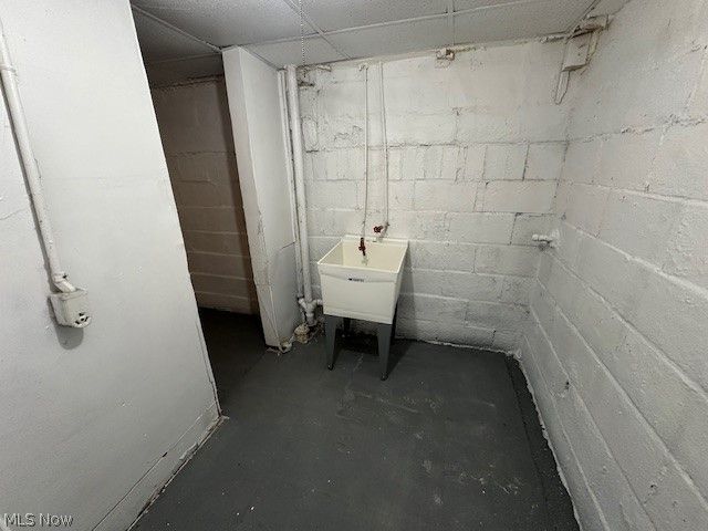 483 Douglas Street, Akron, OH 44307