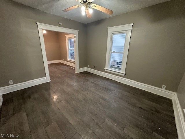 483 Douglas Street, Akron, OH 44307