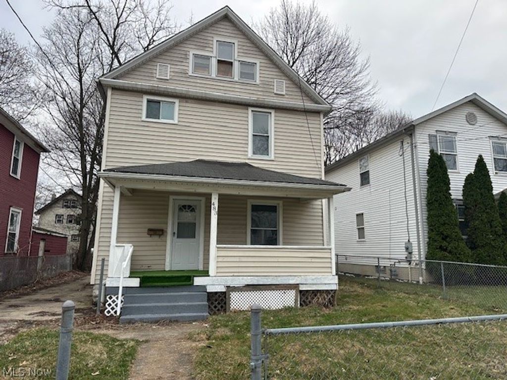 483 Douglas Street, Akron, OH 44307