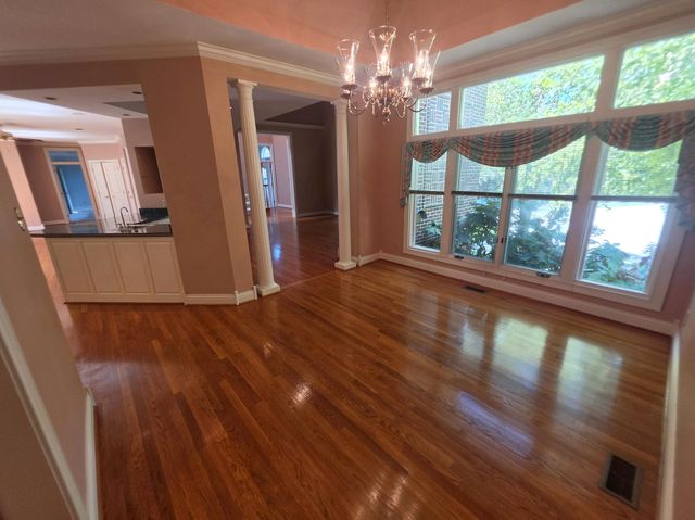 2392 The Woods Lane, Lexington, KY 40502