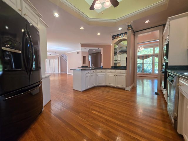 2392 The Woods Lane, Lexington, KY 40502