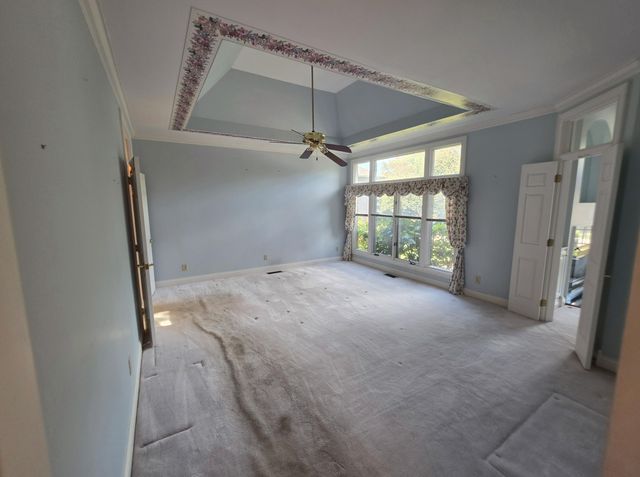 2392 The Woods Lane, Lexington, KY 40502