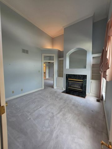 2392 The Woods Lane, Lexington, KY 40502