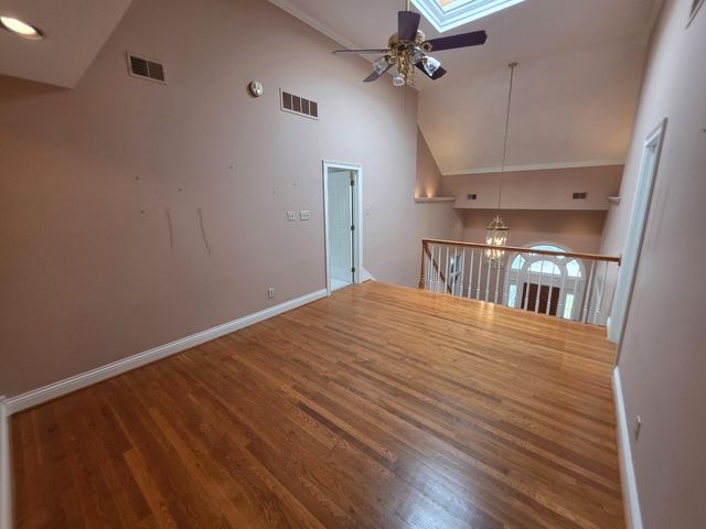 2392 The Woods Lane, Lexington, KY 40502