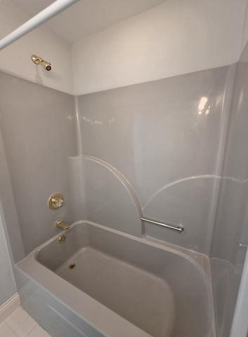 2392 The Woods Lane, Lexington, KY 40502