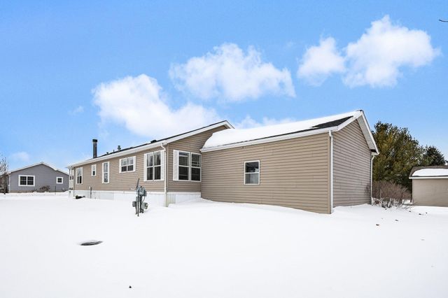 11600 E Bear Meadows Drive SE 2, Alto, MI 49302