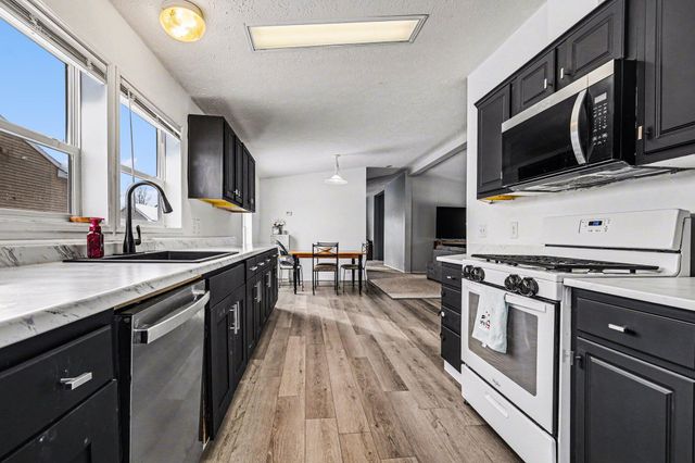 11600 E Bear Meadows Drive SE 2, Alto, MI 49302