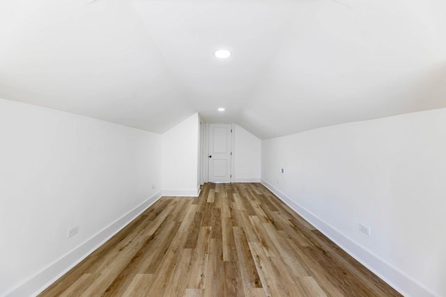 8025 S Euclid Avenue, Chicago, IL 60617