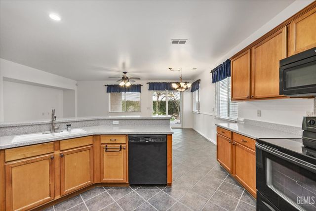 12010 Winger Street, Bakersfield, CA 93312