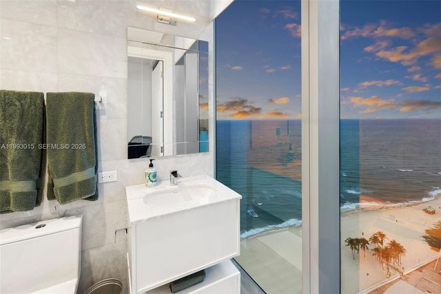 18501 Collins Avenue 2504, Sunny Isles Beach, FL 33160
