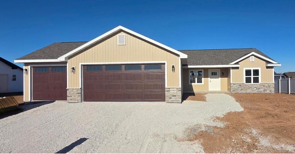 W5604 TONYS WAY, Appleton, WI 54915